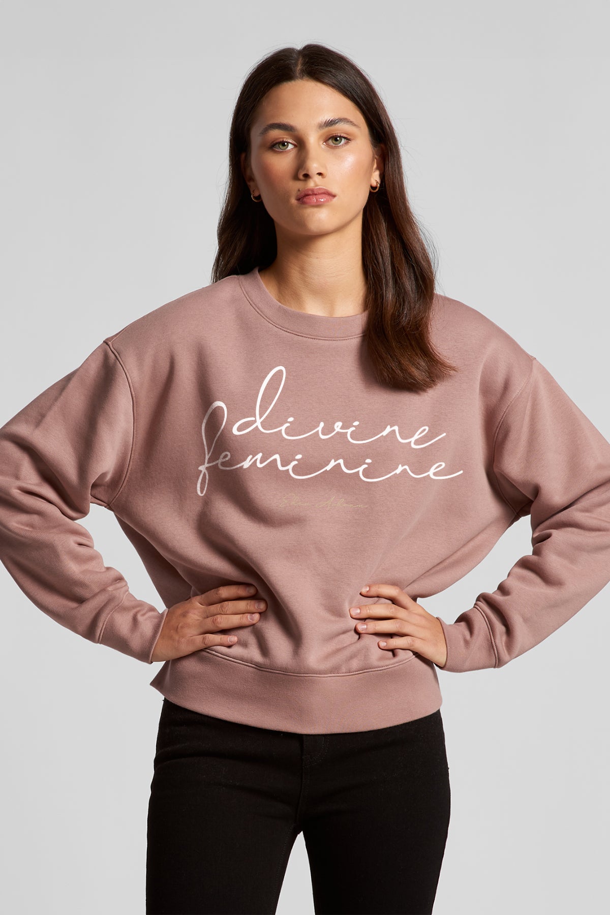 Eden Ashram Divine Feminine Premium Relax Crew